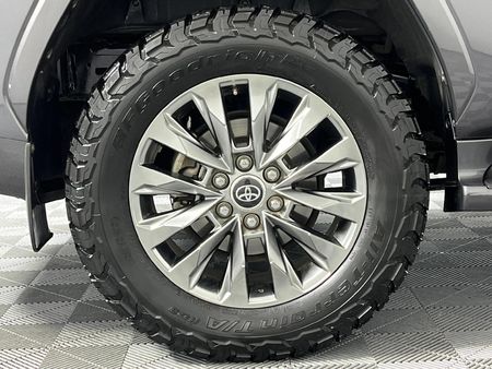 2022-Toyota-Land-Cruiser-300-V6-35-T-ZX_7