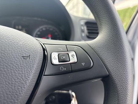 2026-Volkswagen-Polo-Vivo-16-Life_14