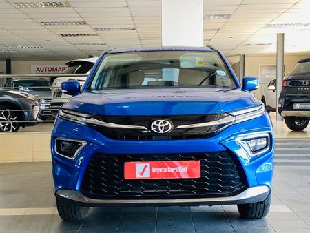 2026-Toyota-Urban-Cruiser-15-XR_3
