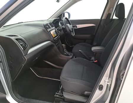 2022-Toyota-Urban-Cruiser-15-Xr-Auto_8