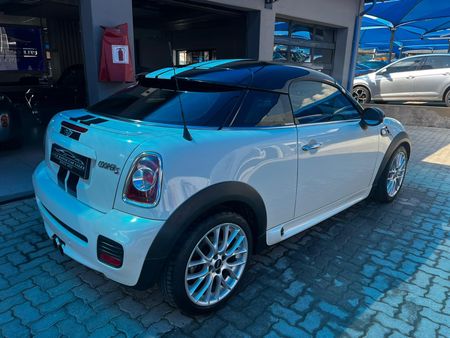2013-MINI-Coupe-Cooper-S_15