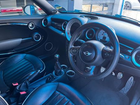 2013-MINI-Coupe-Cooper-S_1