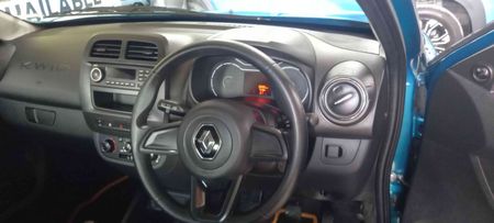 2023-Renault-Kwid-10-Expression-Petrol-Manual_0