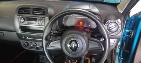 2023-Renault-Kwid-10-Expression-Petrol-Manual_13