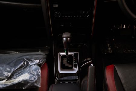 2026-Toyota-Fortuner-28-GD-6-VX-Auto-mHev_12