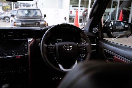 2026-Toyota-Fortuner-28-GD-6-VX-Auto-mHev_15