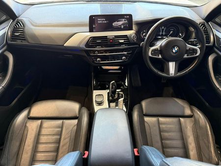 2020-BMW-X3-xDrive20d_11