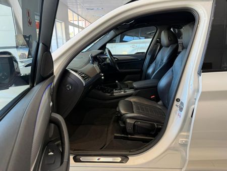 2020-BMW-X3-xDrive20d_6