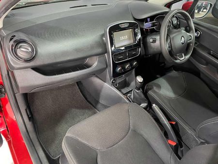 2020-Renault-Clio-IV-900T-Expression-5-dr-66kW_6