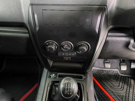 2025-Mahindra-Pik-Up-22-mHawk-S4-Single-Cab_16