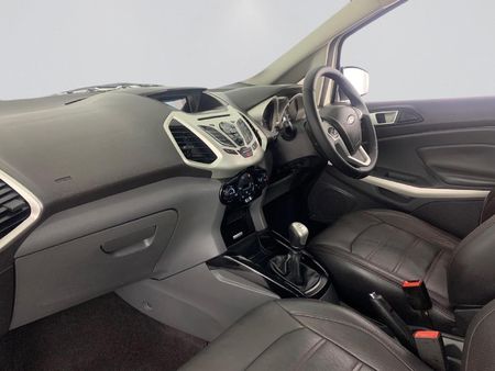 2014-Ford-EcoSport-15-TDCi-Titanium_11