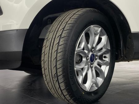 2014-Ford-EcoSport-15-TDCi-Titanium_15