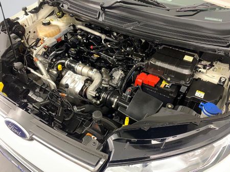 2014-Ford-EcoSport-15-TDCi-Titanium_19