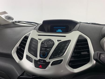 2014-Ford-EcoSport-15-TDCi-Titanium_8
