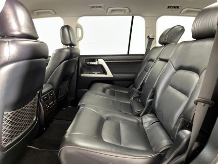 2015-Toyota-Land-Cruiser-200-45-D-V8-VX-Auto_2