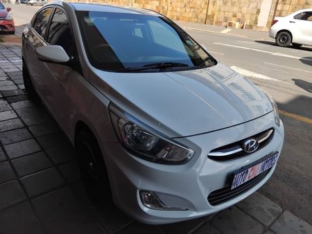 2019-Hyundai-Accent-16-GLS-Fluid_2