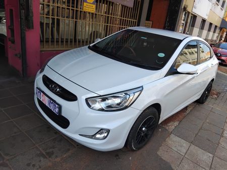 2019-Hyundai-Accent-16-GLS-Fluid_3