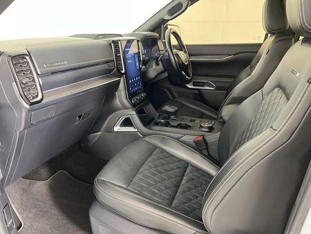 2025-Ford-Ranger-30TD-V6-Platinum-4WD-Double-Cab_8