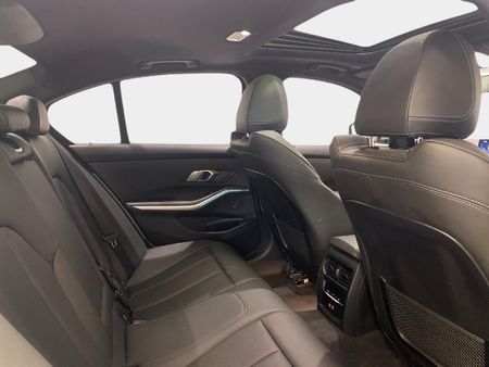2024-BMW-3-Series-320i-M-Sport-Auto_9
