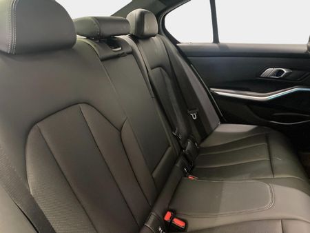 2024-BMW-3-Series-320i-M-Sport-Auto_8