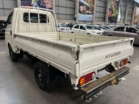 2020-Hyundai-H100-Bakkie-26D-Dropside_4