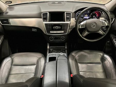 2015-Mercedes-Benz-ML-350-Bluetec_11