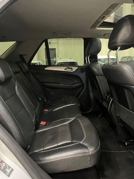 2015-Mercedes-Benz-ML-350-Bluetec_12
