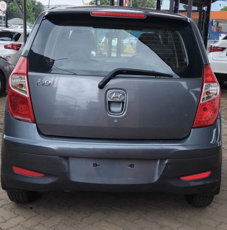 2016-Hyundai-i10-11-GLS-Motion_1