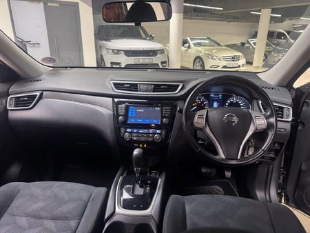 2015-Nissan-X-Trail-25-SE-4x4-Auto_8