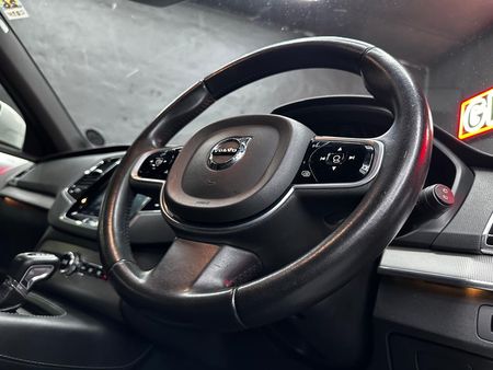2018-Volvo-XC90-T6-Inscription-AWD_10