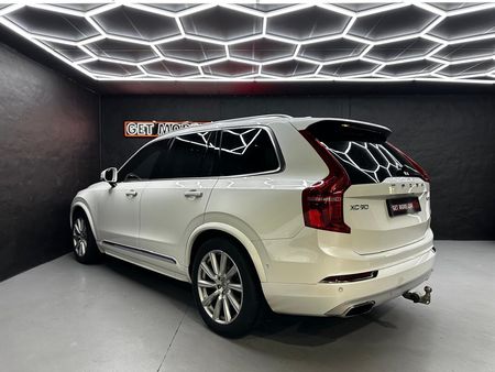 2018-Volvo-XC90-T6-Inscription-AWD_2