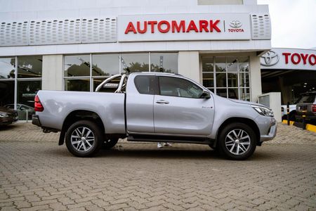 2018-Toyota-Hilux-28-GD-6-Raised-Body-Raider-Extra-Cab-Auto_11