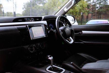 2018-Toyota-Hilux-28-GD-6-Raised-Body-Raider-Extra-Cab-Auto_6