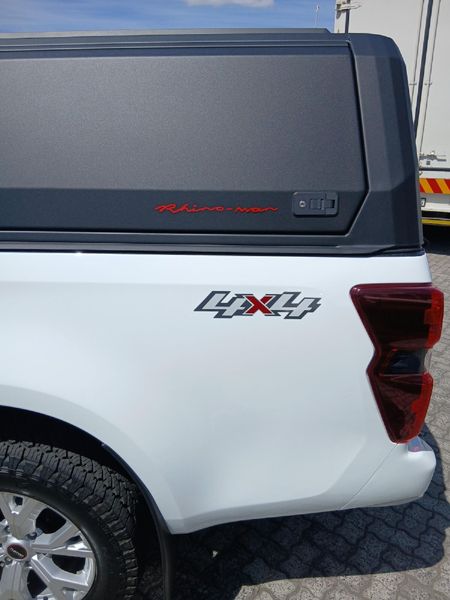2026-Isuzu-D-Max-30-DDI-LS-4x4-Double-Cab_4