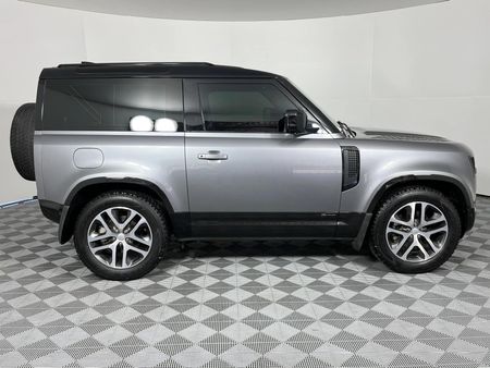 2021-Land-Rover-Defender-90-D240-HSE-X-Dynamic-177kW_15