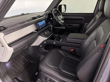 2021-Land-Rover-Defender-90-D240-HSE-X-Dynamic-177kW_7