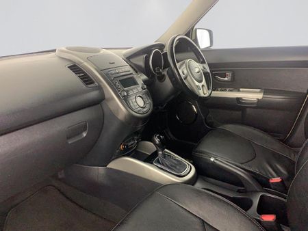 2013-Kia-Soul-20-Auto_14