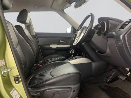 2013-Kia-Soul-20-Auto_15