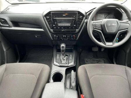 2025-Isuzu-D-Max-19-DDI-HR-L-Auto-Double-Cab_10