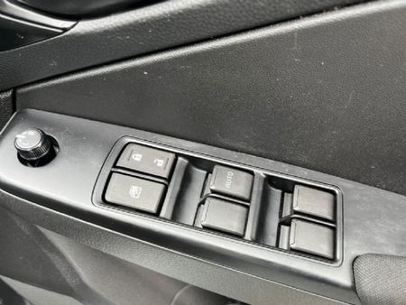 2025-Isuzu-D-Max-19-DDI-HR-L-Auto-Double-Cab_16