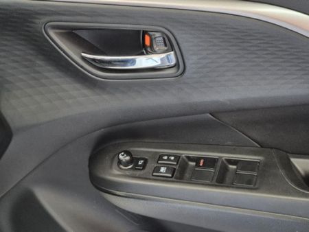 2025-Suzuki-Swift-12-GL_4