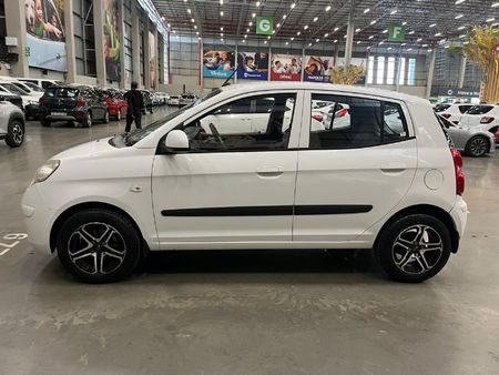 2011-Kia-Picanto-11-Striker_5