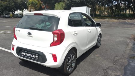 2019-Kia-Picanto-10-Street_4