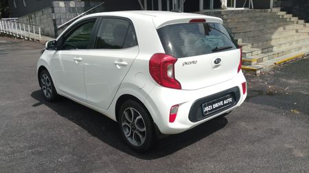 2019-Kia-Picanto-10-Street_5