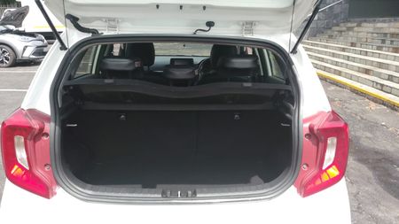 2019-Kia-Picanto-10-Street_7