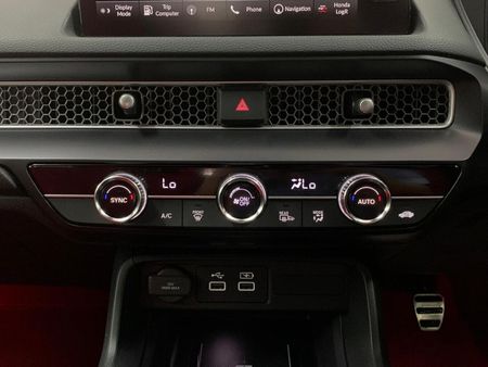 2026-Honda-Civic-20T-Type-R_11