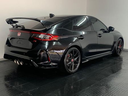 2026-Honda-Civic-20T-Type-R_6