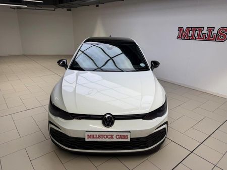 2021-Volkswagen-Golf-8-GTI-20-TSI-Auto_1