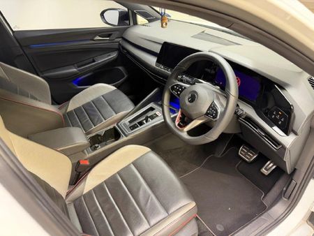 2021-Volkswagen-Golf-8-GTI-20-TSI-Auto_6