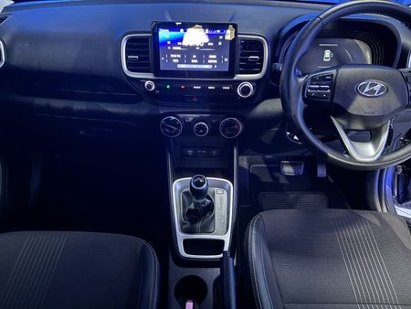 2024-Hyundai-Venue-10-TGDI-Fluid-DCT_12